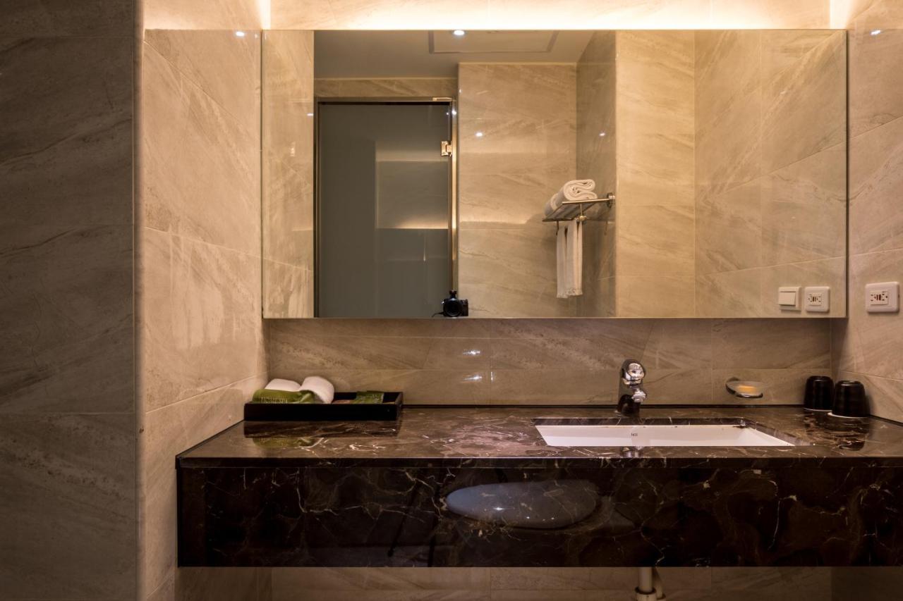Jai Chateau Hotels & Hostels Tainan Buitenkant foto