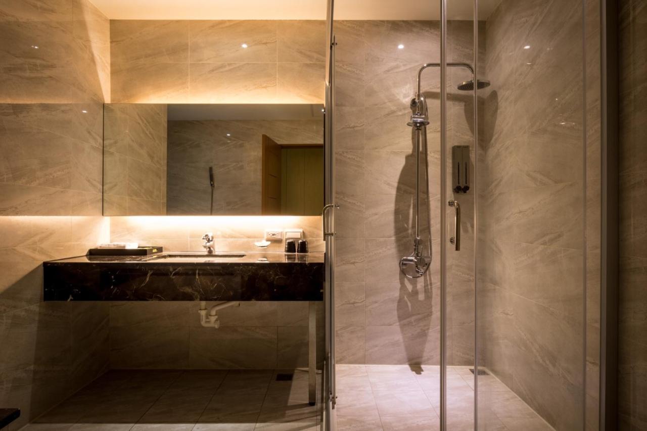 Jai Chateau Hotels & Hostels Tainan Buitenkant foto