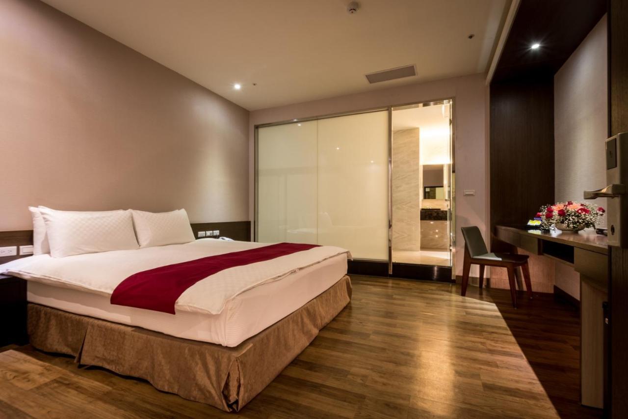 Jai Chateau Hotels & Hostels Tainan Buitenkant foto