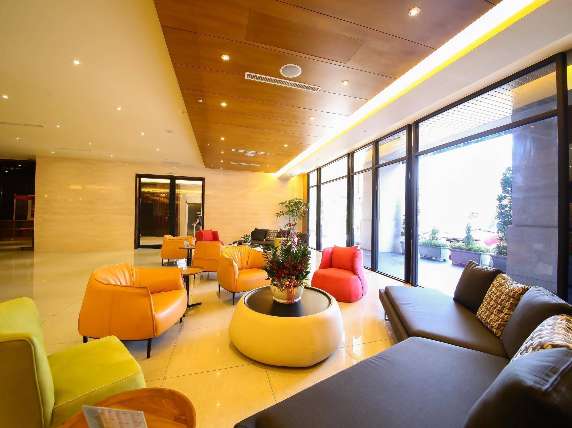 Jai Chateau Hotels & Hostels Tainan Buitenkant foto