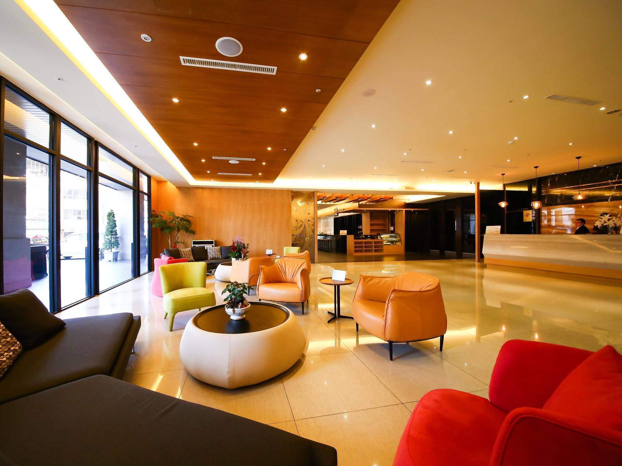 Jai Chateau Hotels & Hostels Tainan Buitenkant foto